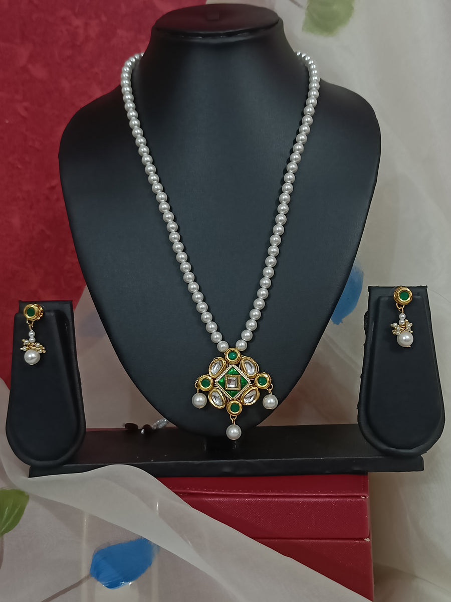 Meenakari Neck Piece with Moti