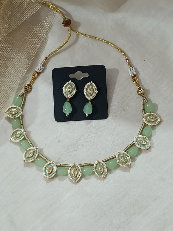 Kundan Neck Piece Set