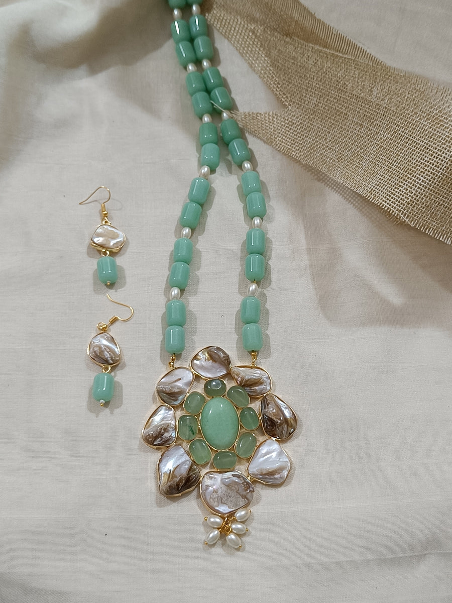 Beaded Neck Piece Set